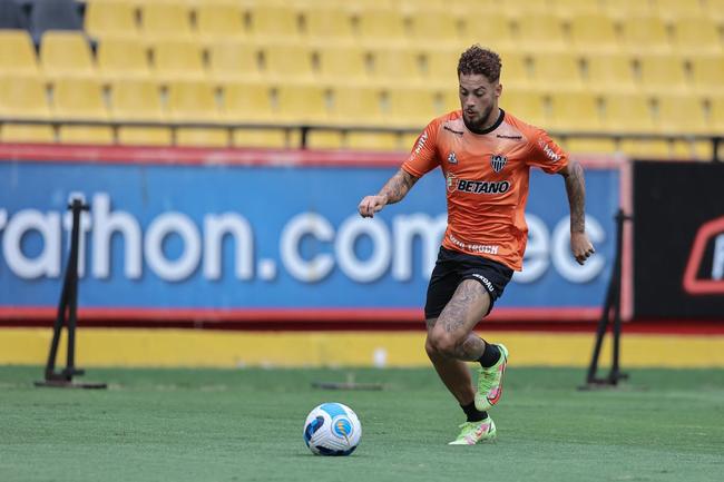 Atlético treina em Guayaquil antes do jogo contra o Emelec