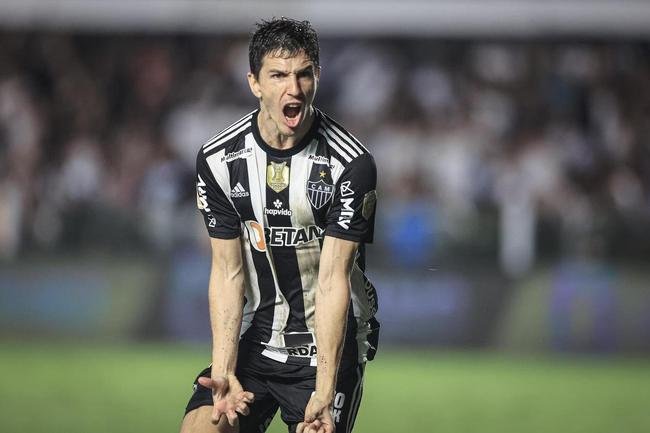 O meia argentino Nacho Fernndez fez 109 jogos com a camisa do Atltico. Ele fez 19 gols e deu 21 assistncias.