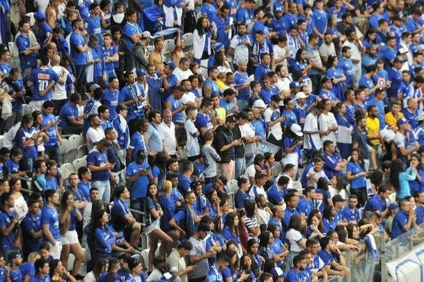 Fotos das torcidas de Cruzeiro e River Plate, no Mineiro, em duelo de volta das oitavas de final da Copa Libertadores