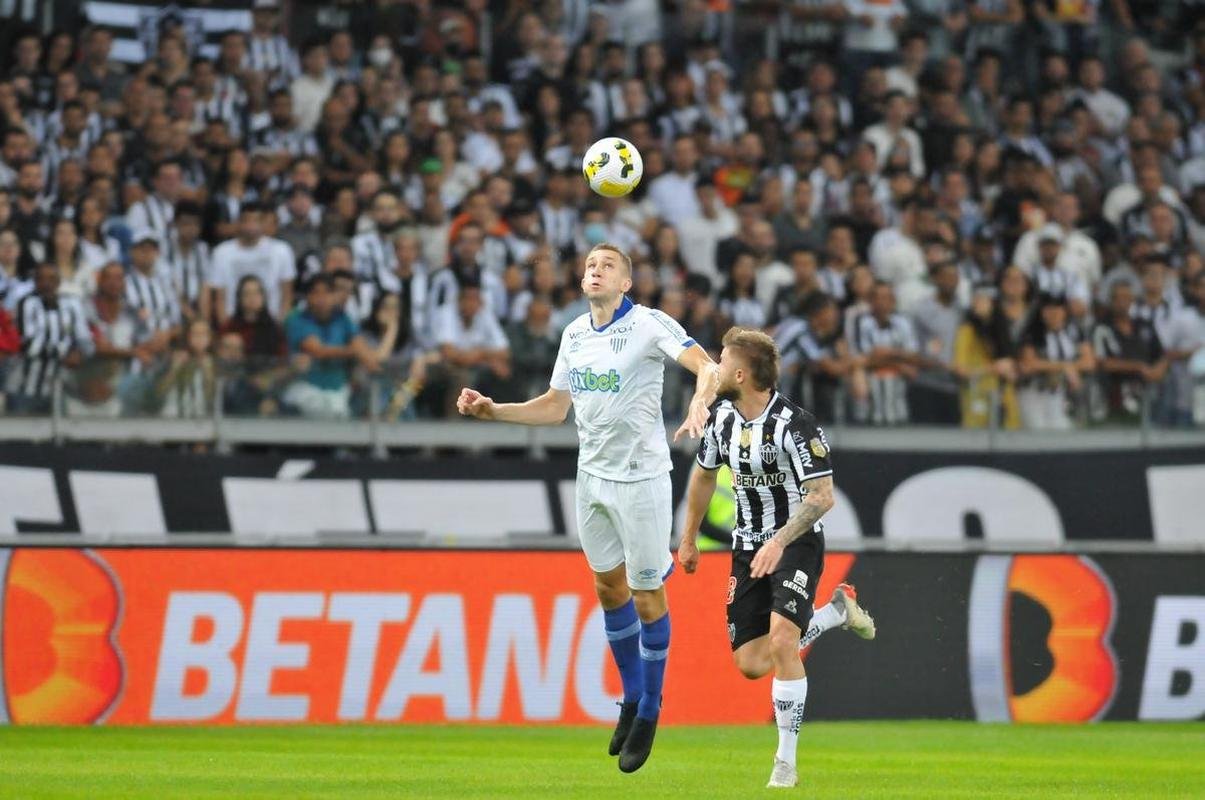 Fotos do jogo entre Atltico e Ava, pelo Campeonato Brasileiro