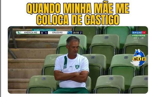 Vitória do Cruzeiro e polêmica arbitragem: os memes do clássico pela Série B