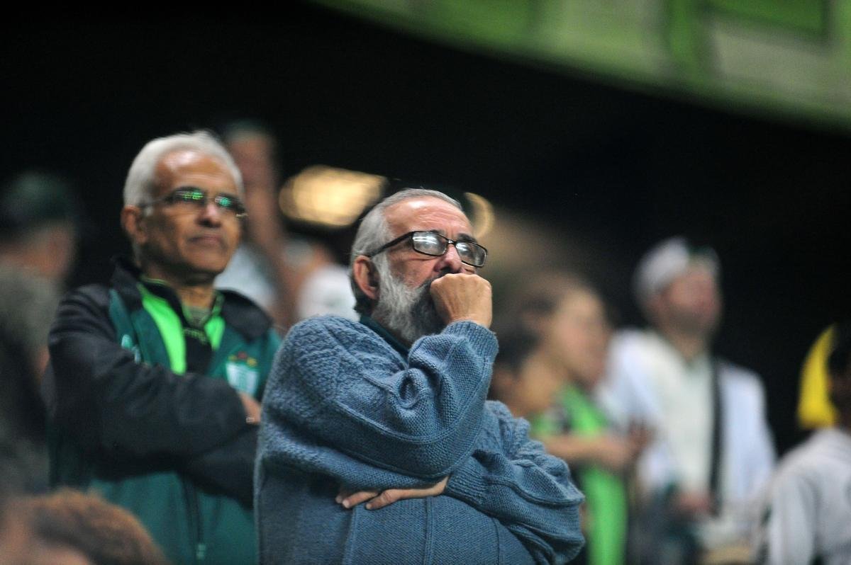 Amrica e Oeste duelaram na noite desta tera-feira, no Independncia, em jogo vlido pela 11 rodada da Srie B do Campeonato Brasileiro