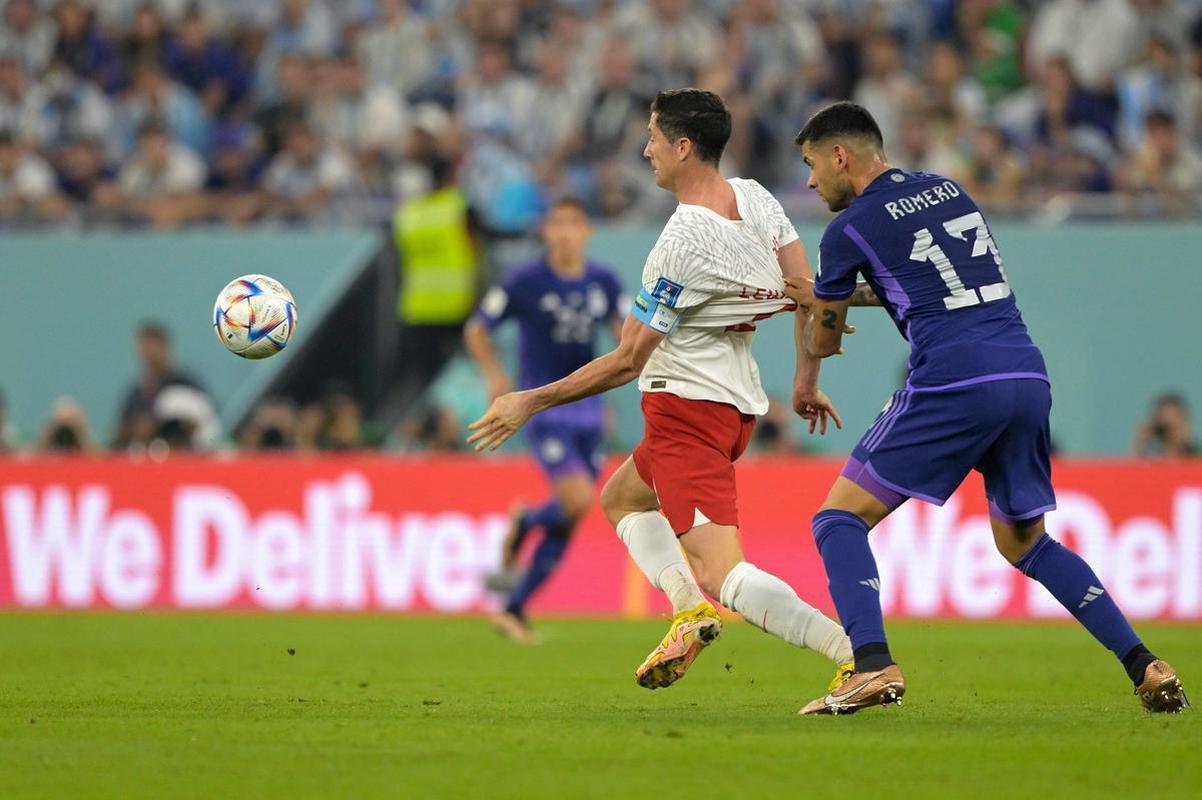 Fotos do jogo entre Polnia e Argentina no Estdio 974, em Doha, pela terceira rodada do Grupo C da Copa do Mundo, no Catar
