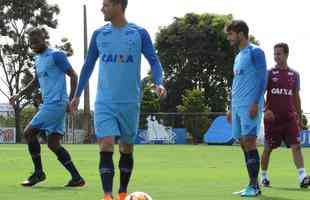 O Cruzeiro fez, nesta tera-feira, o ltimo treino em BH antes da viagem para Santiago, onde enfrenta a Universidad de Chile, pela Copa Libertadores