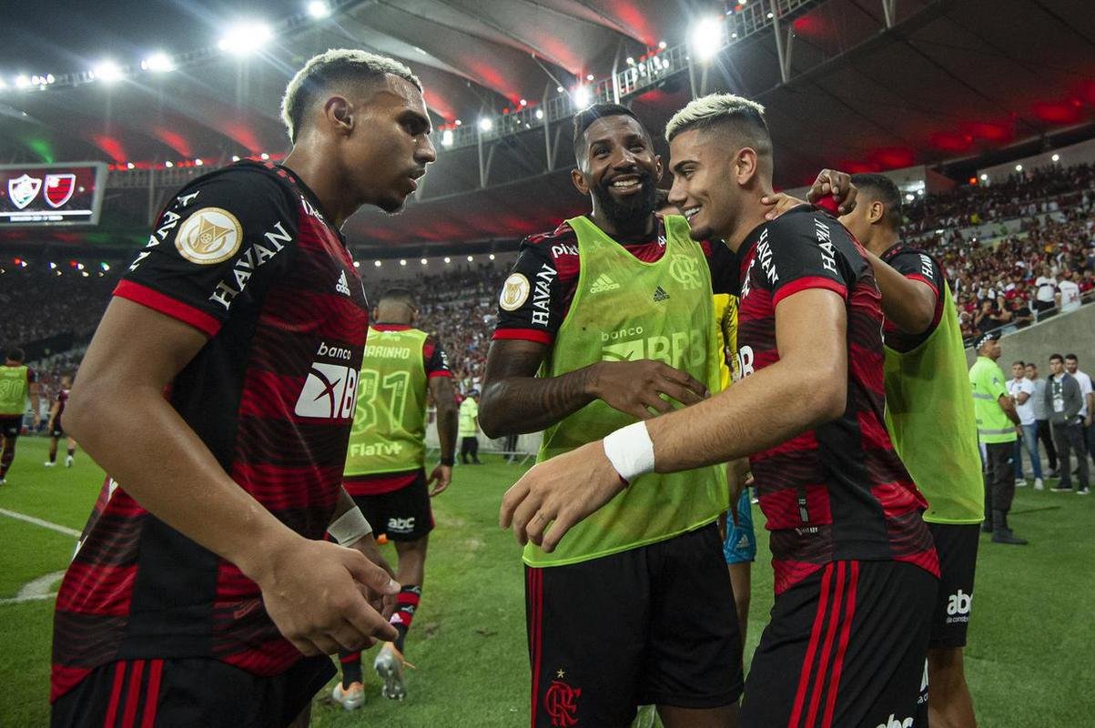 5. Flamengo - 6 pnaltis (6 convertidos)