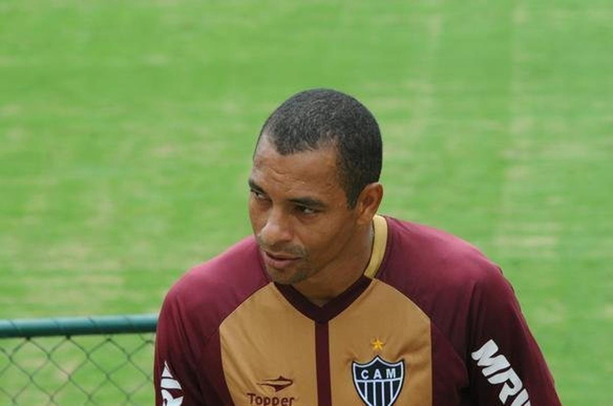 2013 - Gilberto Silva