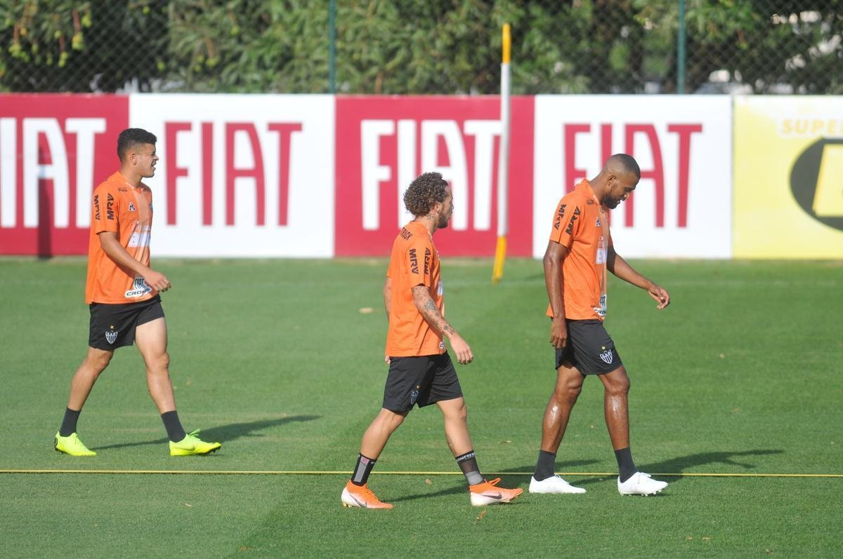 Veja fotos do treino na Cidade do Galo 