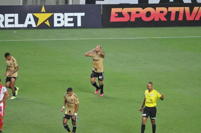 Fotos de Atltico x Democrata-SL pelo Mineiro