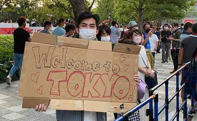'Bem-vindo a Tquio', diz cartaz escrito em ingls por um japons