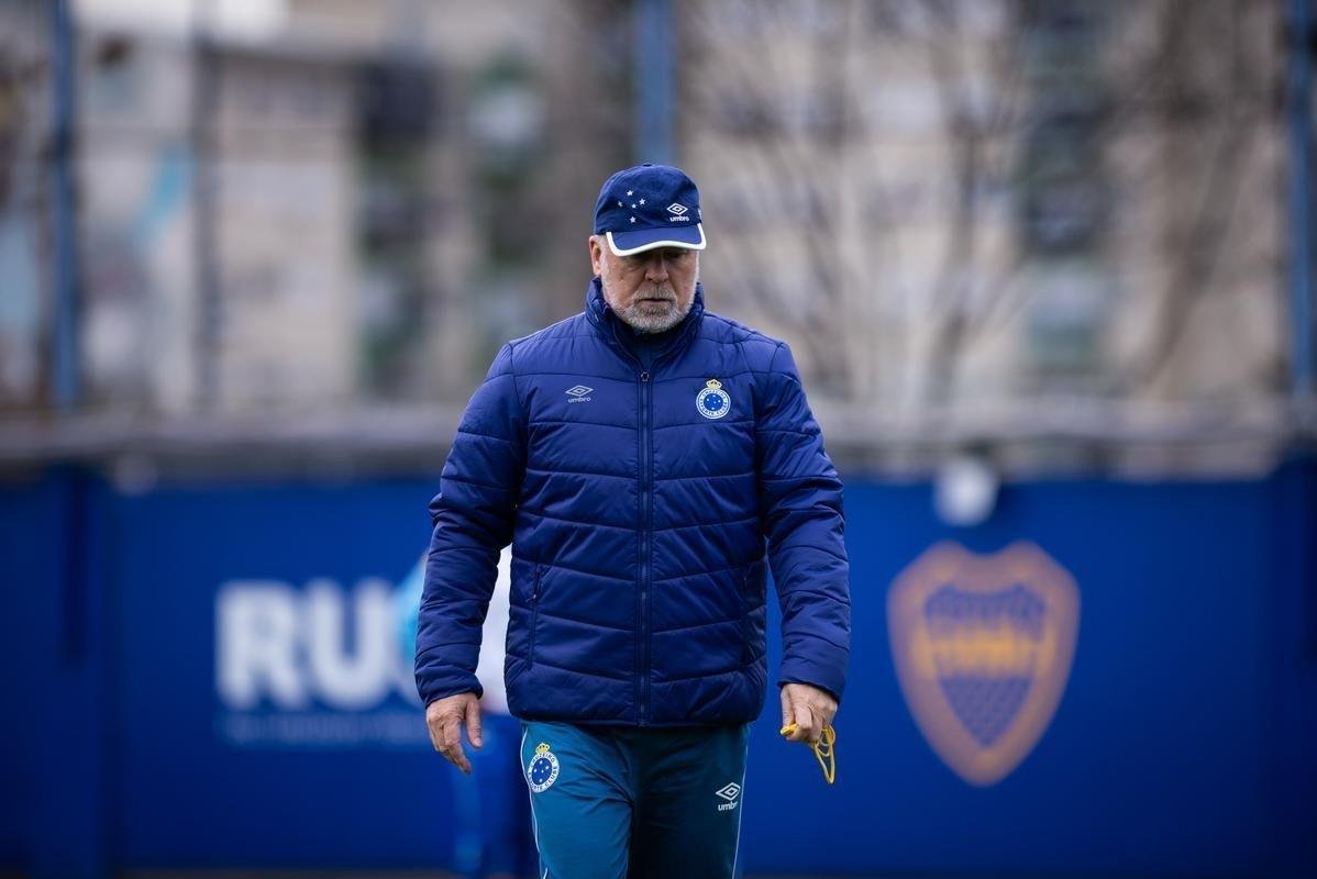 De olho em jogo contra o River Plate pela Copa Libertadores, Cruzeiro treinou na tarde desta segunda-feira no CT do Boca Juniors