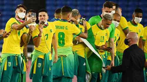 É OURO! Brasil vence a Espanha na prorrogação e se torna bi olímpico no  futebol, Olimpíadas