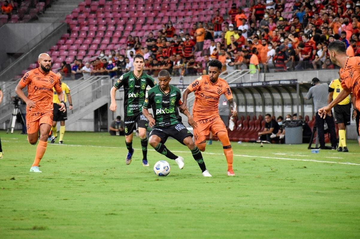 Fotos do jogo entre Sport e Amrica na Arena Pernambuco pela 31 rodada do Campeonato Brasileiro