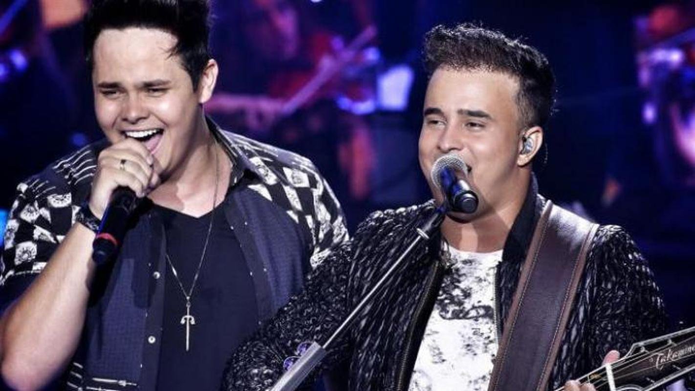 Matheus & Kauan esto no nono lugar na lista dos mais ouvidos do Spotify. O primeiro torce para o So Paulo, enquanto o segundo  f do Flamengo.