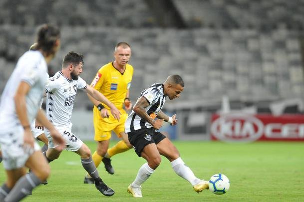 Atltico e Botafogo se enfrentaram no Mineiro, pela 37 rodada do Brasileiro