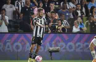 Fotos do jogo entre Santos e Atltico na Vila Belmiro, em Santos, pela 30 rodada do Campeonato Brasileiro