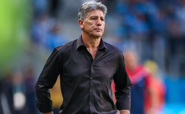 Renato afirma que houve pnalti no ltimo lance do primeiro tempo contra o Fortaleza