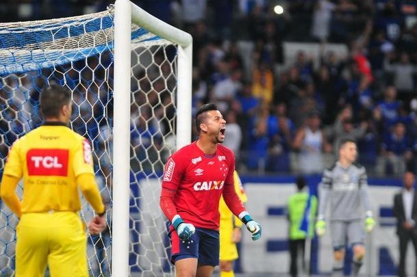 Cruzeiro venceu pnaltis com gols de Rafael Sobis, Raniel e Thiago Neves; Fbio pegou pnalti de Luan