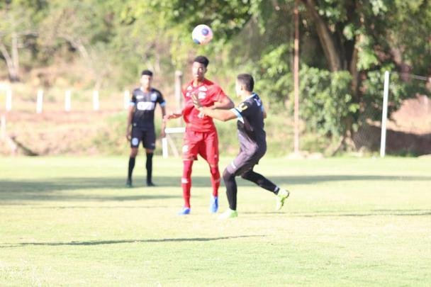 Timbu enfrentou a equipe paraibana e venceu por 2 a 0 com gols de Guillermo Paiva e Jefferson Nem