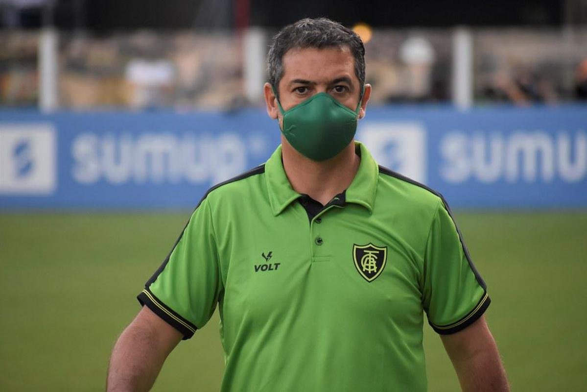 Santos e Amrica se enfrentaram na Vila Belmiro