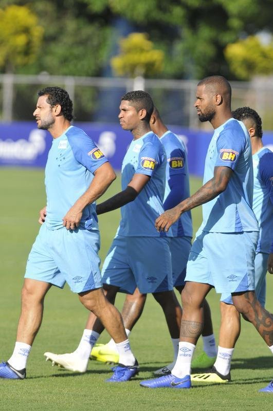 Treino do Cruzeiro nesta segunda marcou o batismo do colombiano Luis Orejuela, reforo para 2019