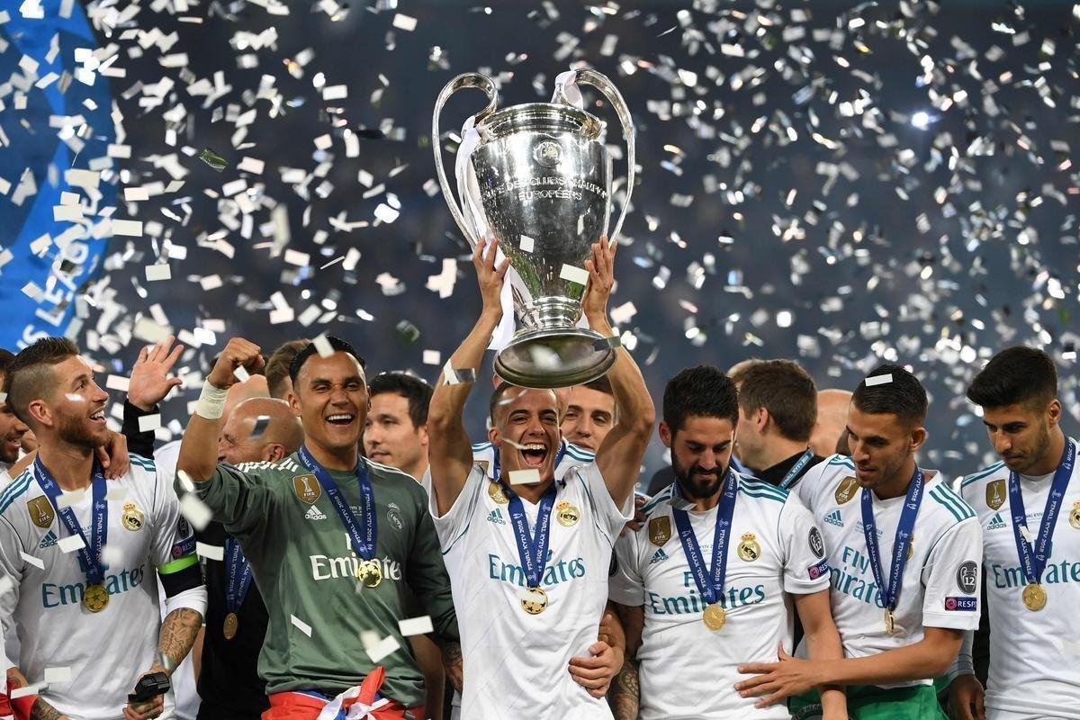 Festa do Real Madrid com a conquista da 13 Liga dos Campees, a terceira de forma seguida
