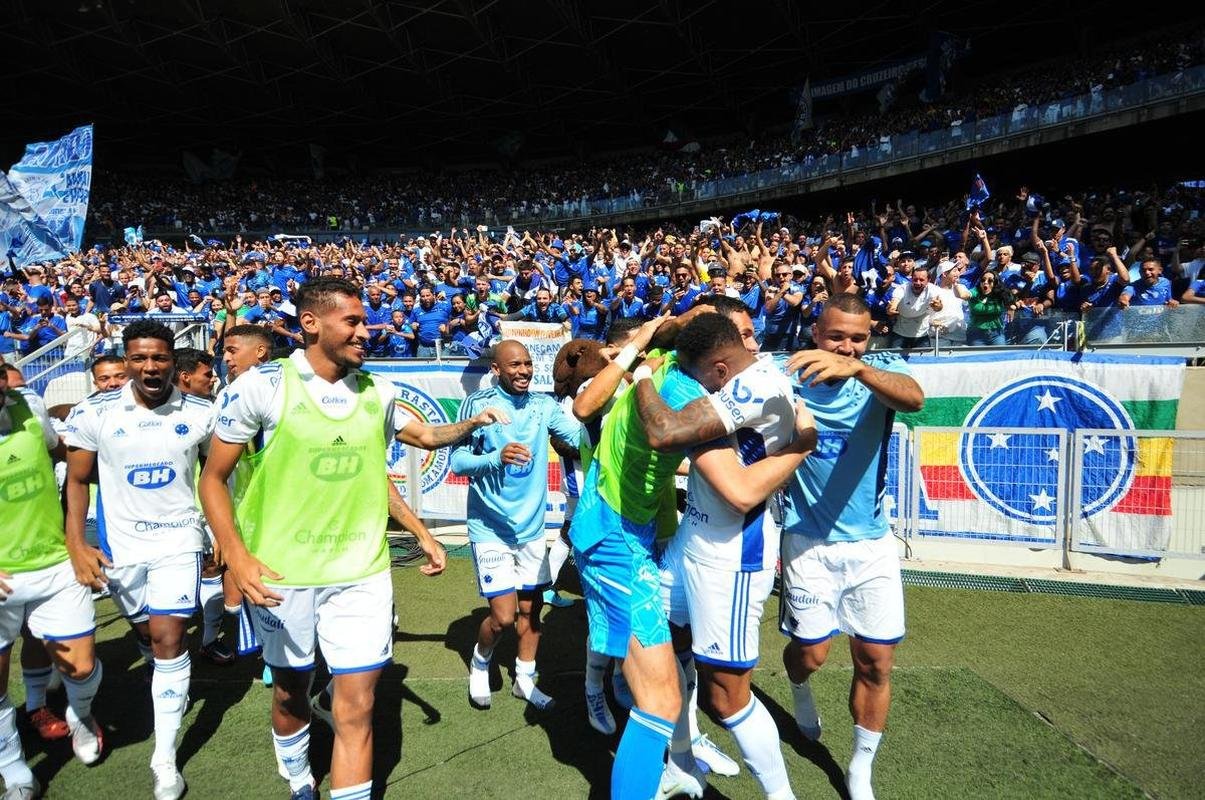Veja fotos do jogo Cruzeiro x Sampaio Corra, no Mineiro
