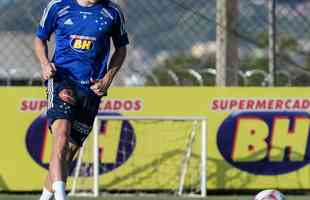 Cruzeiro treinou na tarde desta tera-feira (1/12), na Toca da Raposa II, e encerrou sua preparao para enfrentar o Amrica, no Independncia, pela 25 rodada da Srie B