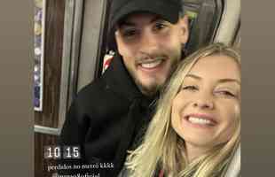 Guga registrou momento curioso: perdido no metr de Nova York com a namorada.