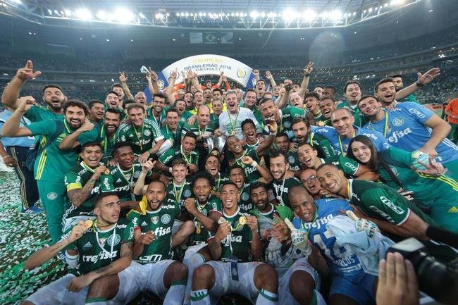 2°: Palmeiras - 664 vitórias (1466 jogos)