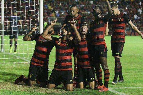 Foram quatro jogos de jejum, o suficiente para a torcida do Sport já começar a criticar Brocador. Mas ele deixou o dele contra o Salgueiro