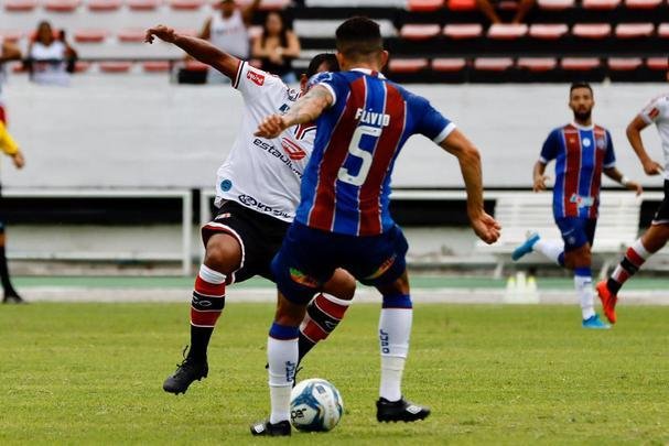 Santa Cruz e Bahia se enfrentaram no Arruda e empataram sem gols na estreia da Copa do Nordeste, em jogo que foi recheado de homenagens a Tiago Cardoso