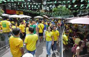 Concentrao de torcedores nos bares da Rua Antnio de Albuquerque, na Savassi