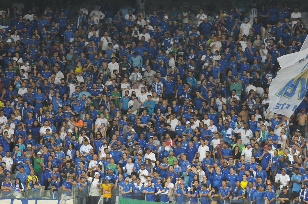 Torcida do Cruzeiro deu show mais uma vez e lotou o Mineiro na partida contra o CRB pela 11 rodada da Srie B