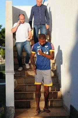 Fotos da coletiva do zagueiro Ded, que passar por cirurgia no joelho direito (Gladyston Rodrigues/EM D.A Press)