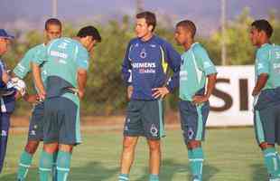 Em 2004, Fred jogou ao lado de alguns dos campees brasileiros pelo Cruzeiro no ano anterior