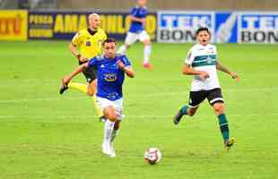 Fotos do jogo entre Cruzeiro e Coritiba, no Mineiro, em Belo Horizonte, pela nona rodada da Srie B do Campeonato Brasileiro de 2021