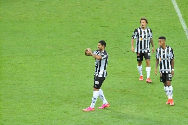Fotos do gol de Hulk, do Atltico, sobre o La Guaira, no Mineiro, pela Libertadores