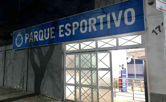 Divergências e dúvidas: os bastidores da reunião do Conselho do Cruzeiro
