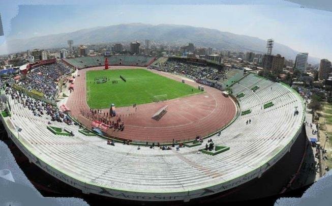 Estádio Felix Capriles, Cochabamba (Bolívia) - localizado em Cochabamba, cidade de mais de 600 mil habitantes situada a 2.582 metros acima do nível do mar, o estádio onde o Jorge Wilstermann manda suas partidas foi construído em 1938 e ampliado em 1992. A arena tem capacidade para 27.588 torcedores sentados. Caso consiga chegar ao Grupo 5, o Jorge Wilstermann enfrentará o Cruzeiro pela primeira vez em sua história. Em 2017, o Atlético perdeu do clube boliviano por 1 a 0 o jogo de ida das oitavas de final da Libertadores.