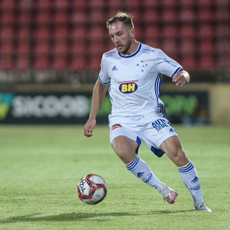 Cruzeiro venceu URT por 2 a 0, com gols de Manoel e Marcinho, e chegou a quatro pontos no Campeonato Mineiro