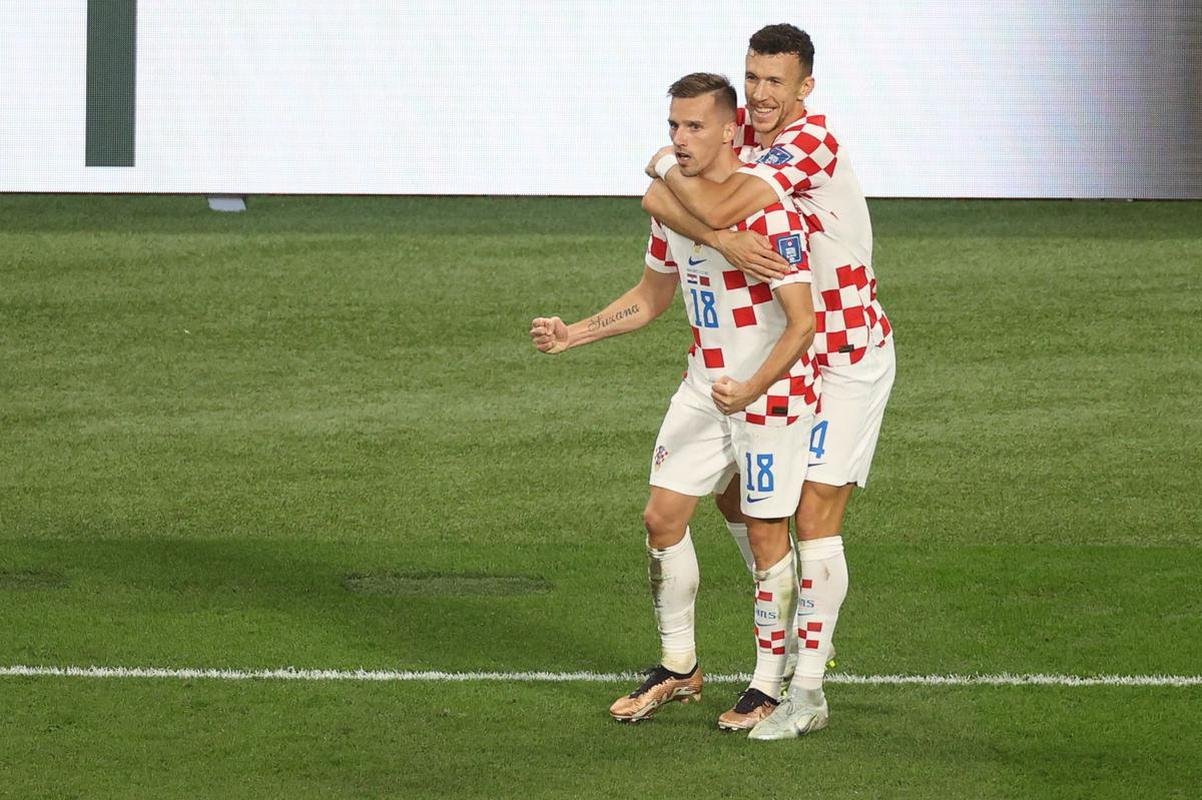 Mislav Orsic marcou um golao e recolocou a Crocia em vantagem no duelo com o Marrocos pelo terceiro lugar da Copa do Mundo: 2 a 1