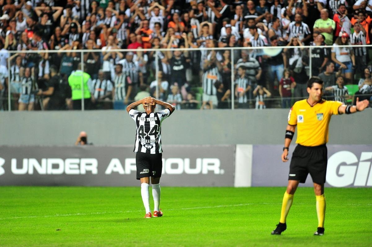 Atltico e CSA se enfrentaram no Independncia pela stima rodada do Campeonato Brasileiro