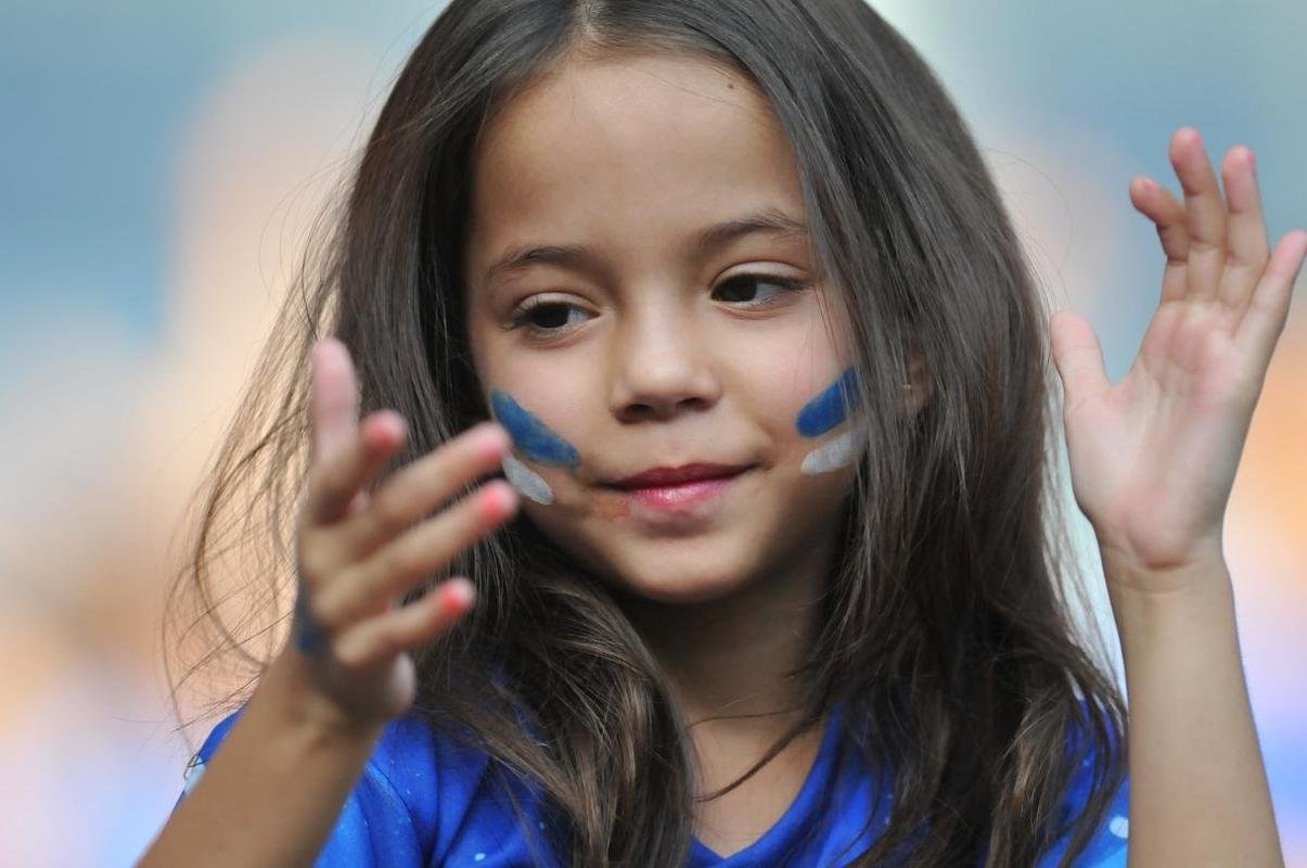 Fotos da torcida do Cruzeiro no duelo contra o Novorizontino, neste domingo (17), no Mineiro, em Belo Horizonte. Jogo  vlido pela 18 rodada da Srie B do Campeonato Brasileiro.