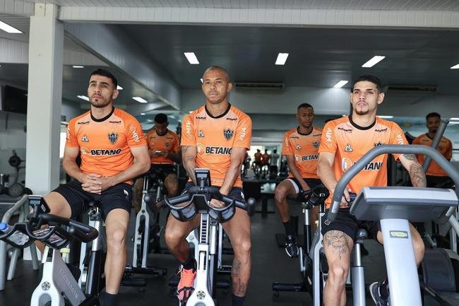 Atltico treinou, na tarde desta quinta-feira (26), na Cidade do Galo. Atividades visaram ao confronto contra o Ava pelo Campeonato Brasileiro.