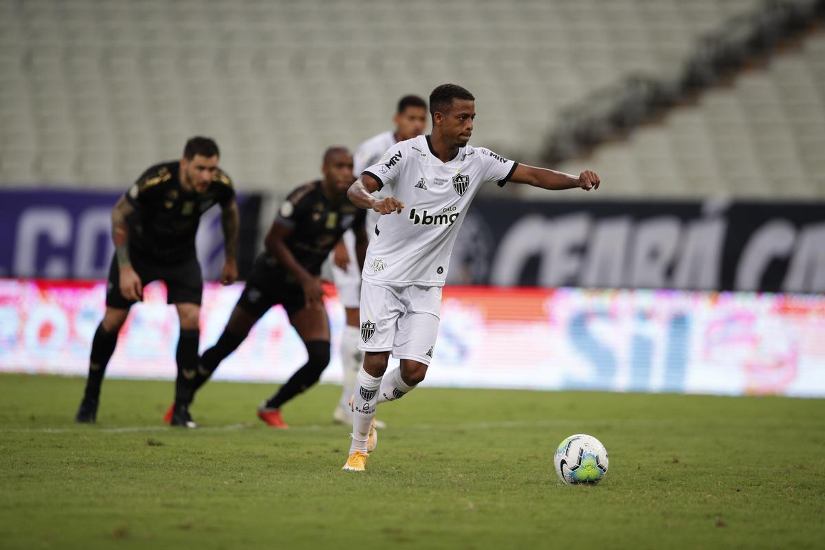 Fotos do jogo entre Ceará e Atlético, que terminou empatado por 2 a 2