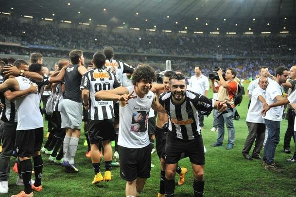 Imagens da deciso entre Cruzeiro e Atltico no Mineiro