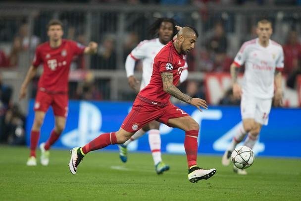 No Allianz Arena, volante chileno Vidal marcou o único gol da partida