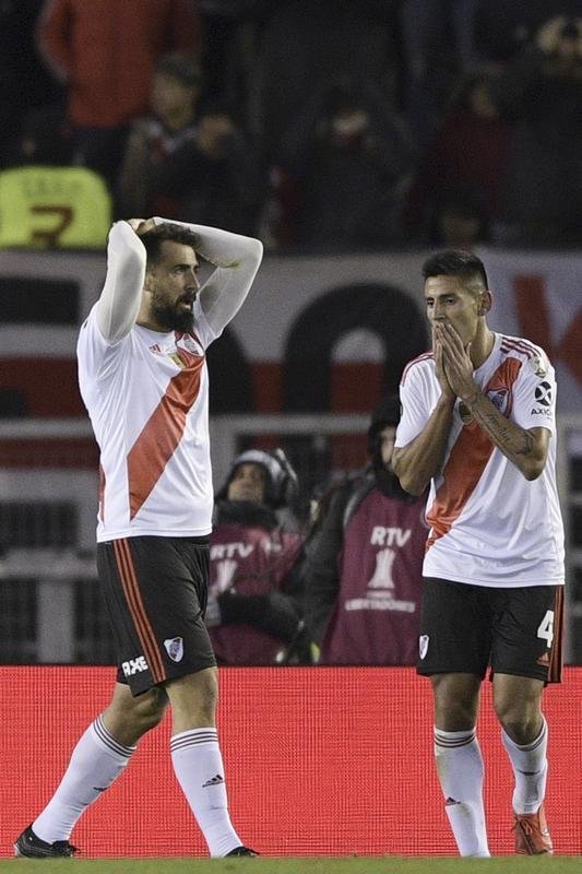 Fotos do segundo tempo do duelo entre River Plate e Cruzeiro, no Monumental de Núñez, em Buenos Aires, pela ida das oitavas de final da Copa Libertadores
