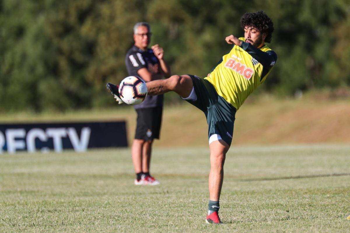 Jogadores do Atltico treinaram no CT do Danubio, em Montevidu, nesta tera-feira