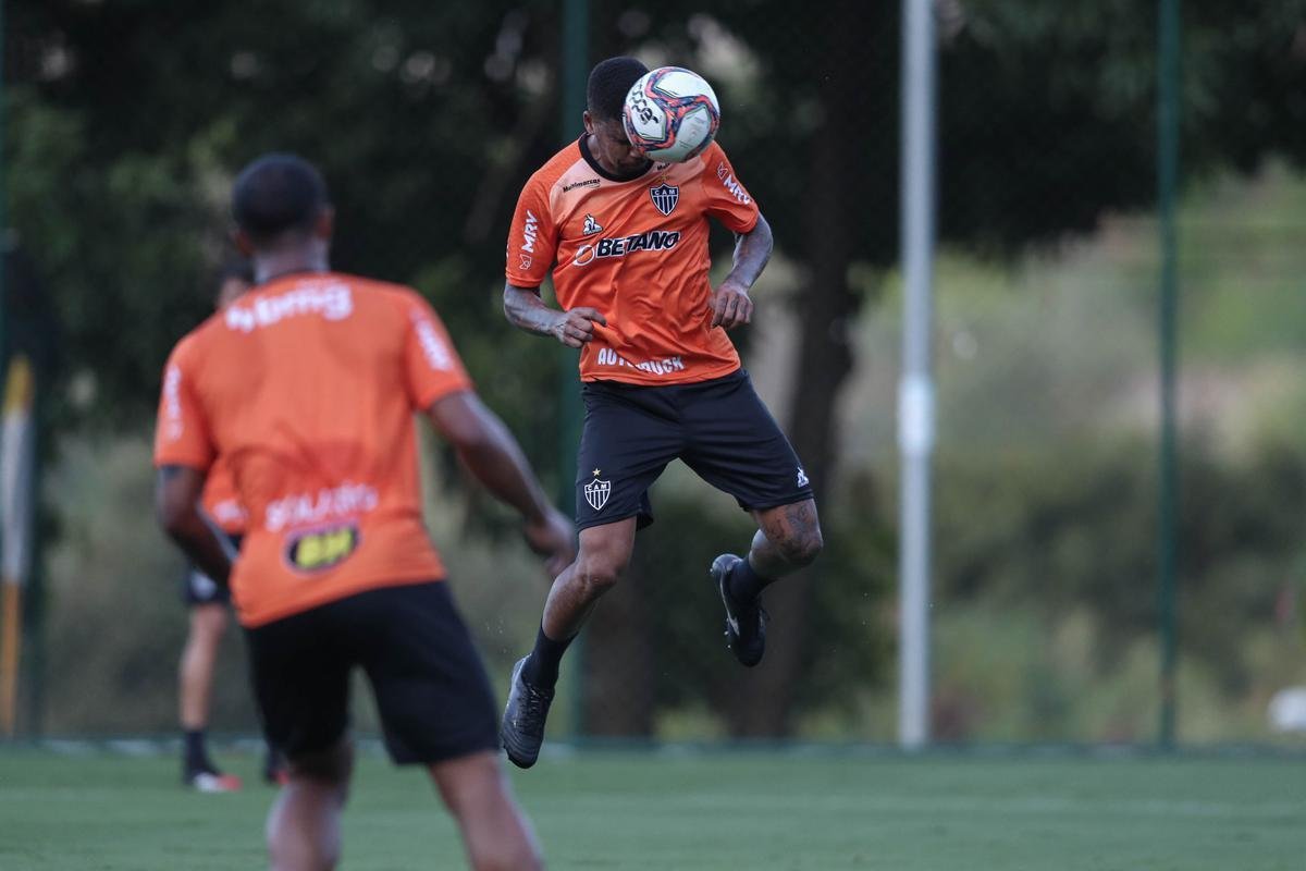 Com novo uniforme de treino, Atlético fechou nesta sexta-feira sua preparação para enfrentar o Athletic, às 19h deste sábado, no Independência, pela 11ª rodada do Campeonato Mineiro